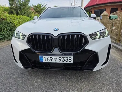BMW X6 2025, 11500 км, за 60483.91 USD