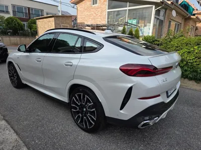 BMW X6 2025, 11500 км, за 60483.91 USD