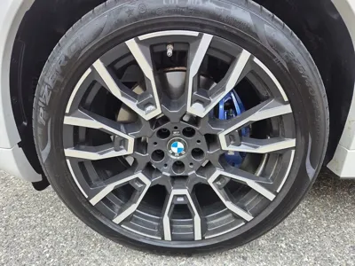 BMW X6 2025, 11500 км, за 60483.91 USD - фото 9