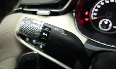 Genesis GV70 2021, 37353 км, за 21237.8 USD - фото 27