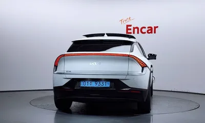Kia EV6 2023, 36010 км, за 24655.24 USD