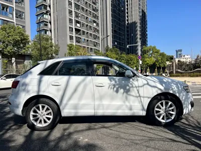 Audi Q3 2013, 120000 км, за 5267.7 USD