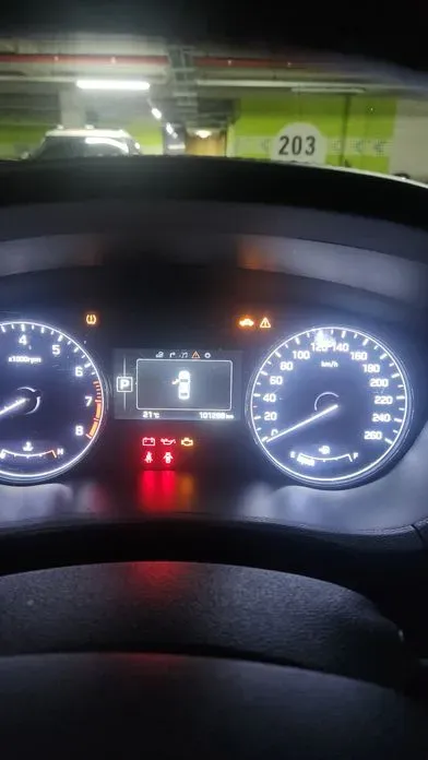 Hyundai Genesis 2015, 103000 км, за 7166.13 USD - фото 7