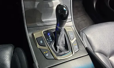 Hyundai Grandeur 2014, 150185 км, за 3061.89 USD - фото 9