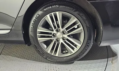 Hyundai Grandeur 2014, 150185 км, за 3061.89 USD - фото 21