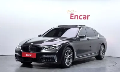 BMW 7-Series · 2018 год