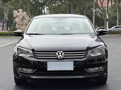 Volkswagen Passat 2012, 115000 км, за 3604.99 USD