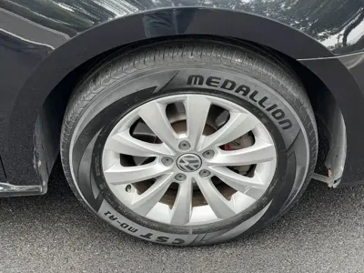 Volkswagen Passat 2012, 115000 км, за 3604.99 USD - фото 13