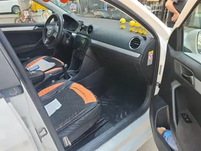 Volkswagen Jetta 2014, 93400 км, за 1912.85 USD - фото 8