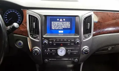 Hyundai Equus 2012, 239005 км, за 2795.29 USD - фото 14
