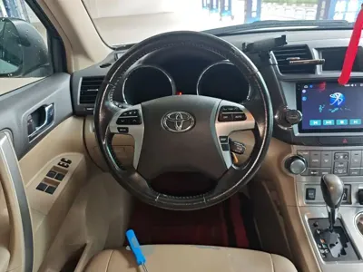Toyota Highlander 2014, 136800 км, за 7647.08 USD - фото 7
