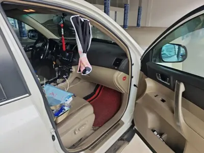 Toyota Highlander 2014, 136800 км, за 7647.08 USD - фото 22