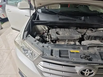 Toyota Highlander 2014, 136800 км, за 7647.08 USD - фото 23