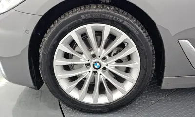 BMW 5-Series 2022, 19788 км, за 22398.41 USD