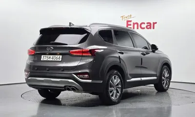 Hyundai Santafe 2020, 122683 км, за 11376.19 USD