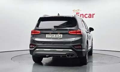 Hyundai Santafe 2020, 122683 км, за 11376.19 USD