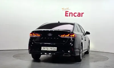 Hyundai Sonata 2018, 165887 км, за 5525.58 USD - фото 4