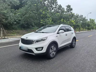 Kia Sportage R · 2015 год