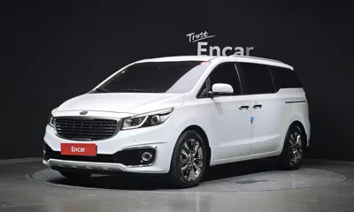 Kia Canival · 2015 год
