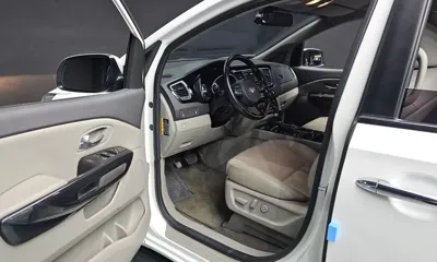 Kia Canival 2015, 146196 км, за 6023.31 USD - фото 10