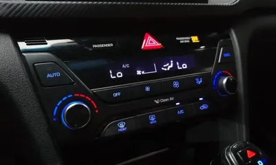 Hyundai Avante 2018, 115405 км, за 6170.41 USD - фото 31