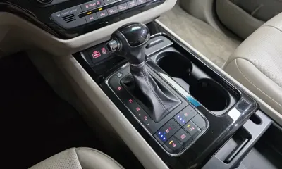 Kia Canival 2016, 84900 км, за 8008.4 USD - фото 9