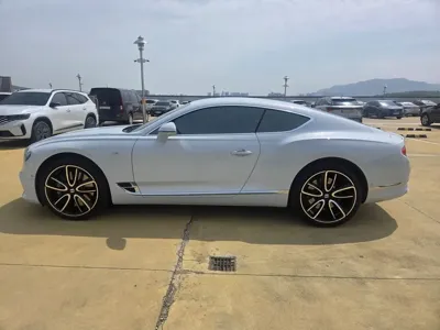 Bentley Continental · 2022 год