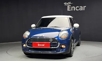 MINI Cooper 2017, 178153 км, за 4225.44 USD