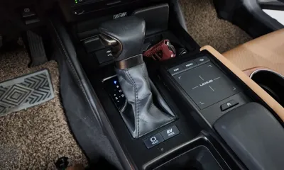 Lexus ES 2022, 87393 км, за 29019.06 USD - фото 9