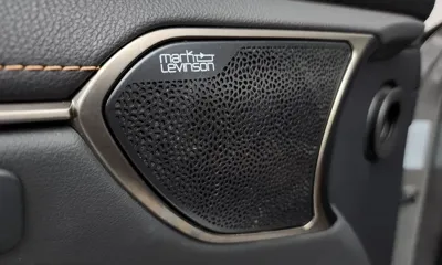 Lexus ES 2022, 87393 км, за 29019.06 USD - фото 35