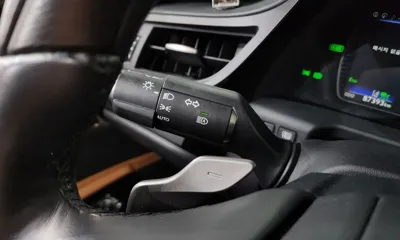 Lexus ES 2022, 87393 км, за 29019.06 USD - фото 37