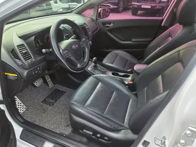 Kia K3 2015, 134727 км, за 3931.99 USD - фото 15