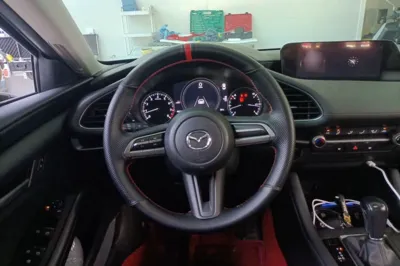 Mazda Mazda 3 Axela 2020, 40199 км, за 7601 USD - фото 10