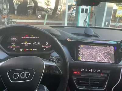 Audi e-tron GT 2023, 64000 км, за 59078.38 USD