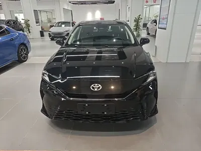 Toyota Camry 2024, 25600 км, за 18113.25 USD