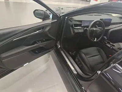 Toyota Camry 2024, 25600 км, за 18137.87 USD - фото 12