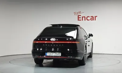 Hyundai Grandeur 2023, 41892 км, за 24785.35 USD