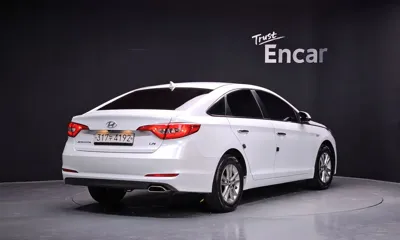 Hyundai Sonata 2017, 163836 км, за 4791.91 USD