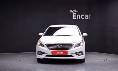 Hyundai Sonata 2017, 163836 км, за 4791.91 USD