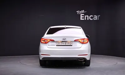 Hyundai Sonata 2017, 163836 км, за 4791.91 USD