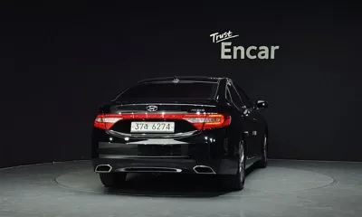 Hyundai Grandeur 2015, 179466 км, за 3479.06 USD