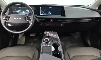 Kia EV6 2022, 19916 км, за 19211.74 USD - фото 27