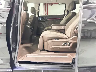 Volkswagen Viloran 2024, 5800 км, за 32488.92 USD - фото 13