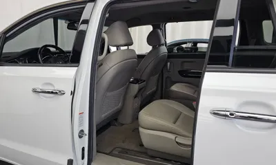 Kia Canival 2019, 138457 км, за 57819.46 USD - фото 26