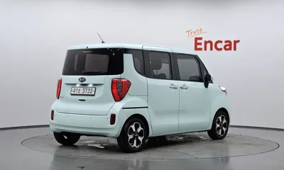 Kia Ray 2013, 116112 км, за 3239.03 USD