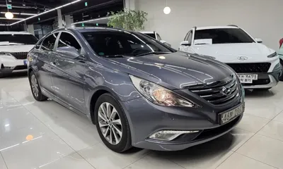 Hyundai Sonata 2013, 235200 км, за 2275.24 USD