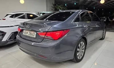 Hyundai Sonata 2013, 235200 км, за 2275.24 USD