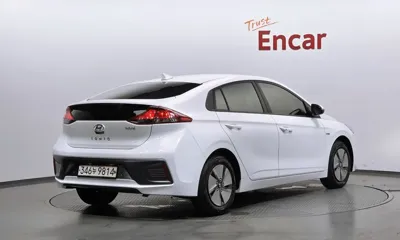 Hyundai Ioniq 2020, 65026 км, за 10174.61 USD