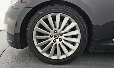 Hyundai Equus 2014, 267074 км, за 3610.35 USD