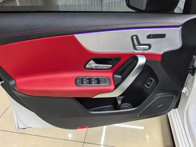 Mercedes-Benz A-Class AMG 2023, 30000 км, за 26492.19 USD - фото 9